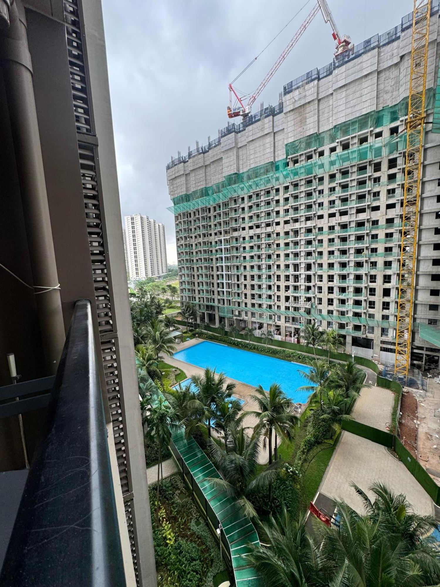 Stay N Cozy Apartemen Sky House Bsd By Sm Room Samporo Экстерьер фото